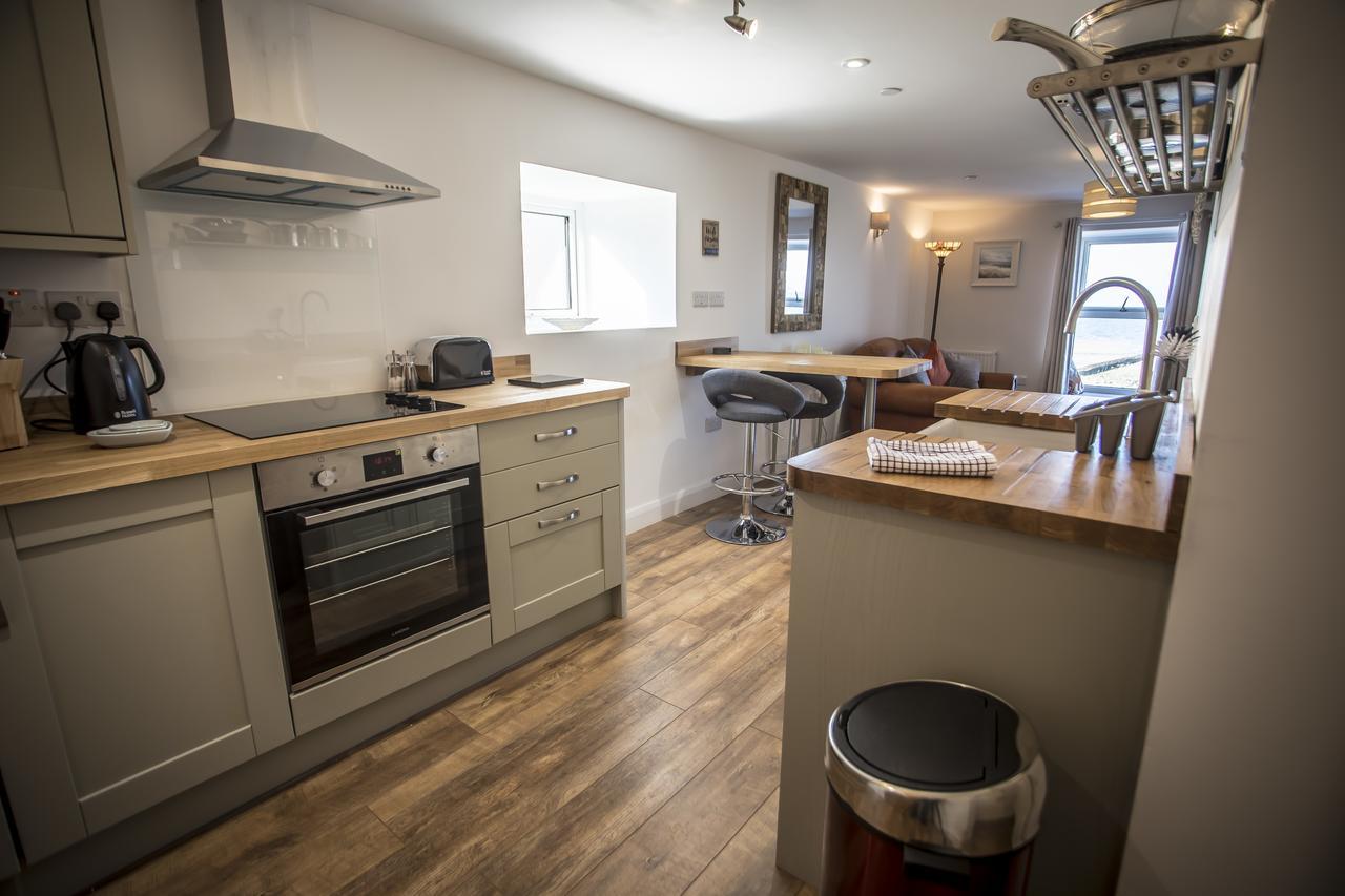 Waters Edge Holiday Apartments 벤레치 외부 사진